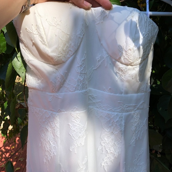 Lulus mermaid style wedding dress - Picture 2 of 12